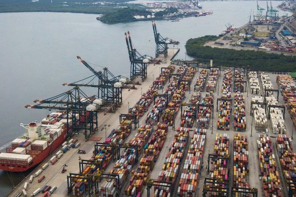 Exportações em alta: Portugal regista melhor saldo comercial de abril