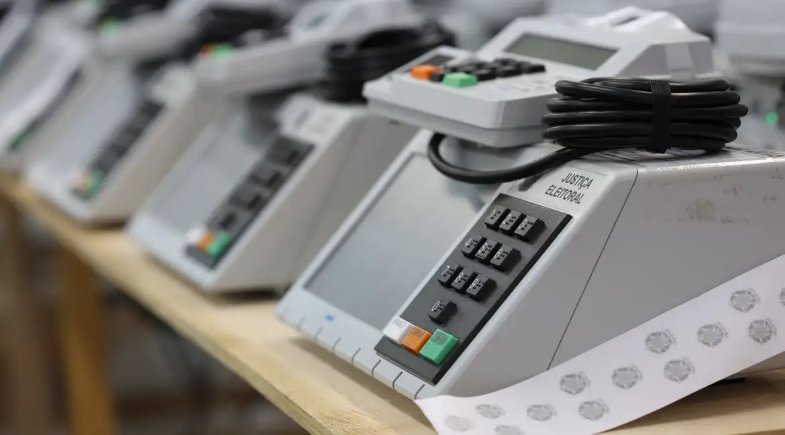 Eleições sob vigilância: como a IA se tornou ameaça à integridade democrática